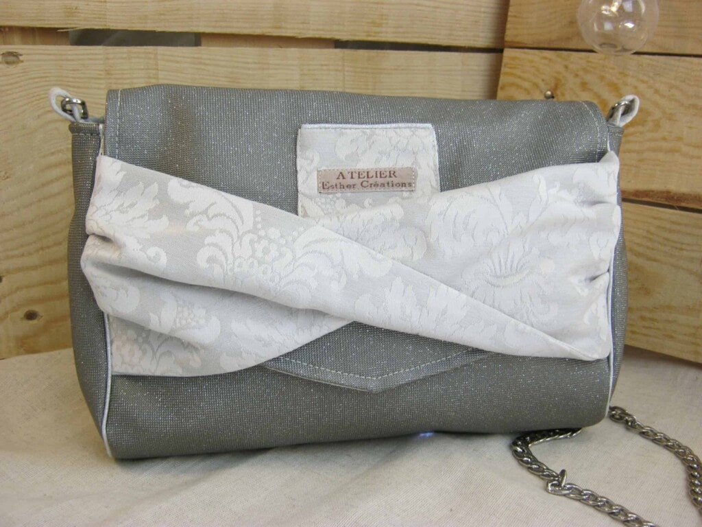 Pochette Léna grise à paillettes