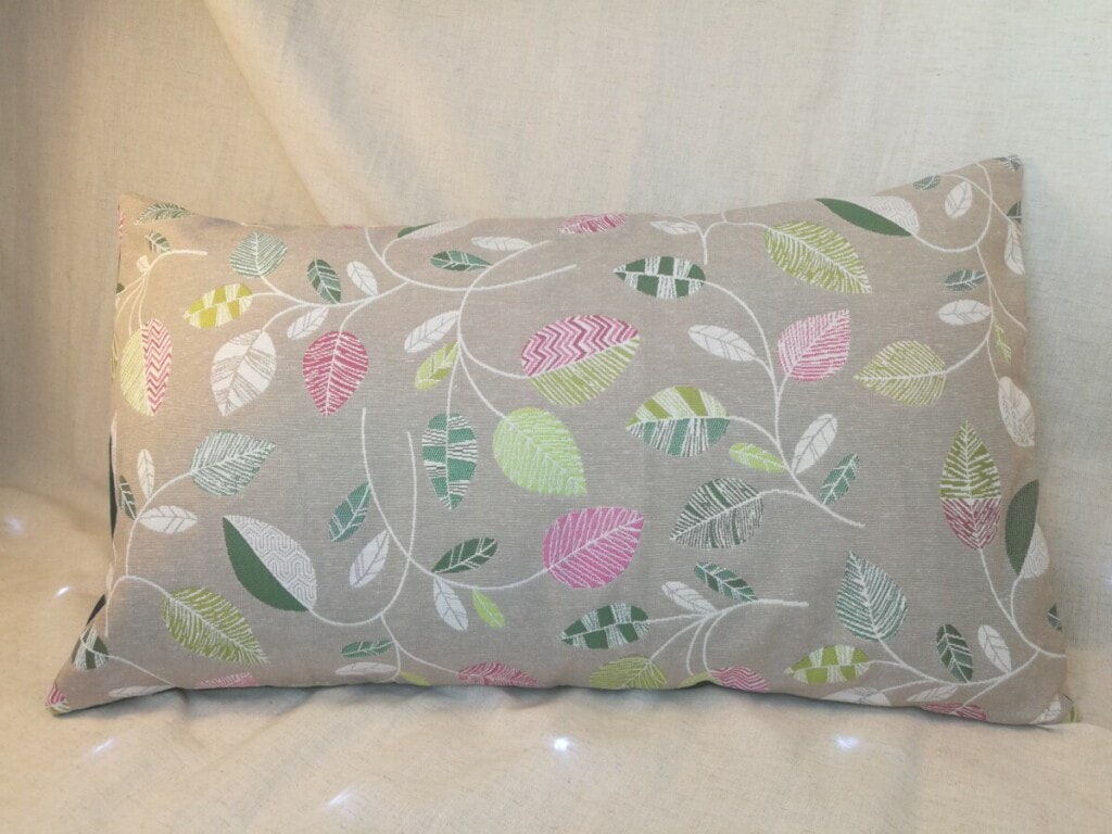 Housse de coussin imprimé à feuilles